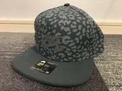 美品　NIKE SB ヒョウ柄　キャップ フリー