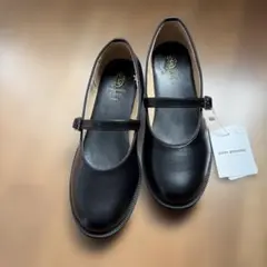 ポンポネットジュニア　ストラップシューズ　M