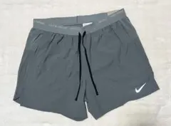 Nike•人気•ランニングショーツ 軽くて動きやすい・L サイズ