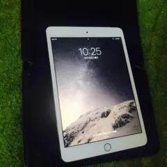 iPad mini 3 3Gモデル16GB Gold