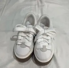 UGG 厚底スニーカー