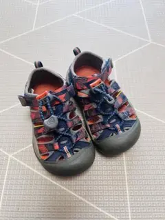 KEEN マルチカラーストラップサンダル　16センチ