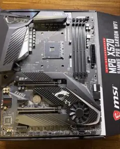 MSI MPG X570 GAMING PRO CARBON WIFIのサムネイル