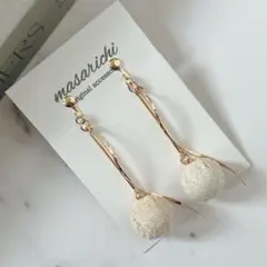 【クリップ イヤリング 】2点目-100円 ピアス 変更可能 ポンポン