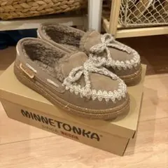 新品未使用 MINNETONKA ムートン モカシン 23.5 ボヘミアン