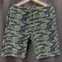 Champion 迷彩ショートパンツ Mサイズ