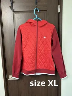 CLUNK フード付き赤ジャケット レディース