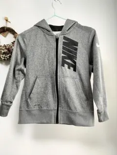 【ジュニア】fS 140 NIKE グレー フルジップパーカー フードジャンパー