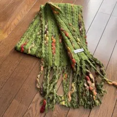 元気が出る発色が素敵【ウール】手触りの良いマフラー　フリンジも可愛い
