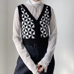 PAGEBOY ジオメトリックニットビスチェのサムネイル