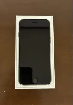 【未使用・新品同様】iPhone SE 第3世代 64GB スターライト