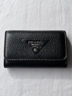 PRADA ブラック レザー キーケース