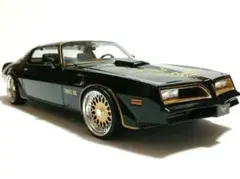 Maisto 1/18 Pontiac Firebird Trans Amのサムネイル