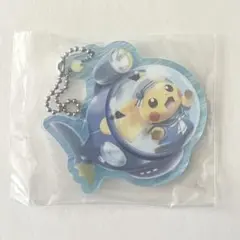 ANAポケモンジェット そらをとぶピカチュウ キーホルダー - メルカリ