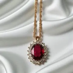 美品✨NINA RICCI ニナリッチ レッドストーン ゴールド ネックレス