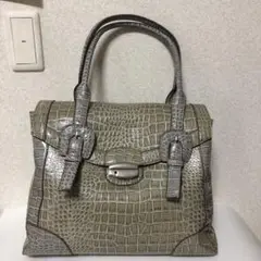 【匿名配送】ショルダーバッグ　合皮　鍵付き
