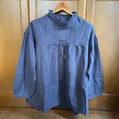 新品　コロプカ　ダークグレー フリルネック チュニックブラウスシャツ　4L