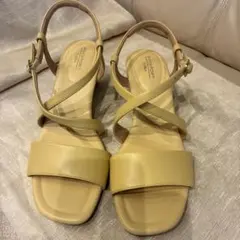ROCKPORT サンダル イエローのサムネイル