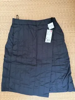 新品タグ付きUNIQLO ブラック ウォームイージーラップスカートスカート M