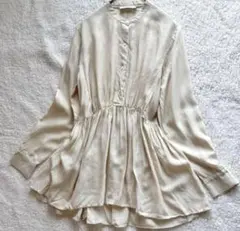 極美品 デミルクスビームス バンドカラー ギャザーフレア ブラウス オフホワイト