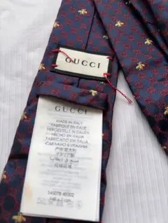 グッチ GUCCI ネクタイ ネイビー 花柄 フラワー 青 ブルー スーツ 紺 グッチ GUCCI ネクタイ ネイビー 花柄 フラワー 青 ブルー スーツ 紺