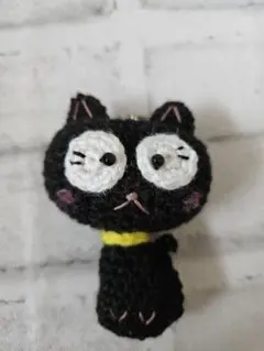 ハンドメイド あみぐるみ ネコ ストラップ 黒猫 - メルカリ