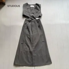 STUDIOUS Cross Wrapped Dress グレー　1のサムネイル