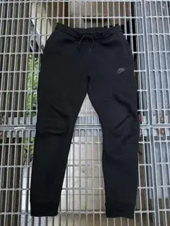 即完品　NIKE Tech fleece キッズ　ジョガーパンツサイズ160