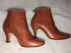 Item thumbnail for item b4aa3e62-3a1a-43a5-a5ed-d2dd63bc5ba5