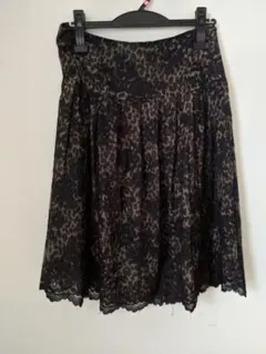 お値下げ　suavite  レース　ヒョウ柄　フレアスカート