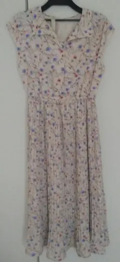 ナイスクラップ　NICE CLAUP　花柄　ノースリーブ　ワンピース　可愛い