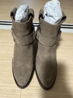 Item thumbnail for item 93007879-94ce-4ac9-819e-094536f8b469