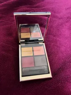 SUQQU シグニチャーカラーアイズ07 紅咲