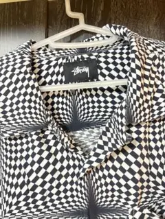 ︎メンズ　ステューシー　ブラック×ホワイトアロハシャツ メンズ ステューシー ブラック×ホワイトアロハシャツ