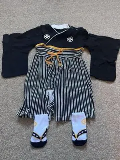 ベビー袴ロンパース　靴下付き　80サイズ