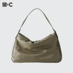 ユニクロc レザータッチパフィーバッグ オリーブのサムネイル
