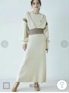 アイボリー Vネック ニットロングワンピース　LAGUNAMOON