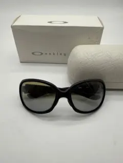 ば*ぃ様 oakley サングラス　箱付き