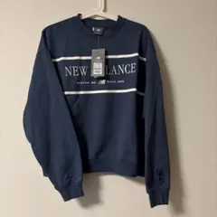 【新品】ニューバランス　ネイビー トレーナー Mサイズ　レディース