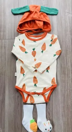 ロンパース　帽子　靴下　３点セット売り　百日　誕生日