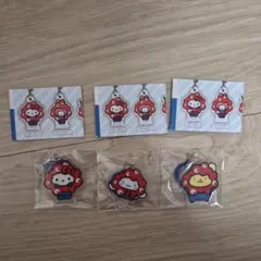 新品未開封キティ　シナモロール　ポムポムプリン　ミャクミャクめじるしチャーム