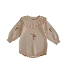 s*u様 ニットロンパース　刺繍　ベビー服　ピンクベージュ