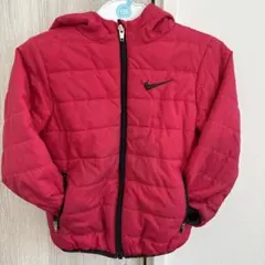 Nike 中綿コート 濃ピンク