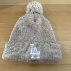 美品★ニューエラ ドジャースLA ポンポン付きニット帽キャップベージュ