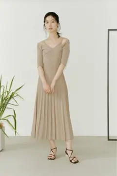 美品 リリーブラウン　レイヤード ビスチェワンピース　ラメニット