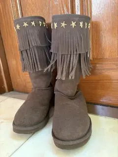 UGG & JIMMY CHOO 限定品　ブラウンムートンブーツ
