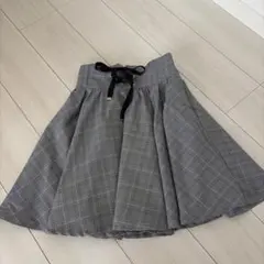 フレアスカート チェック柄 グレー　おでかけ　フォーマル　仕事　卒業式のサムネイル