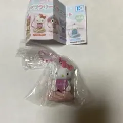 サンリオキャラクターズ　ホイップクリームマスコット　ハローキティ
