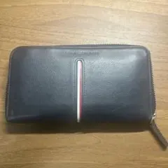 トミーヒルフィガー　ネイビー　長財布