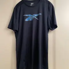 Reebok ネイビーTシャツ ワークアウトグラフィックTシャツ